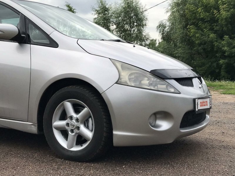 Mitsubishi Grandis 2008