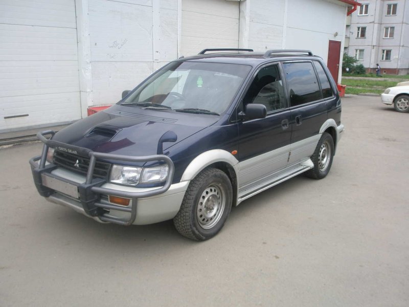 Митсубиси RVR 1995