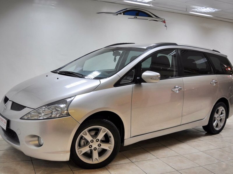Mitsubishi Grandis 2008 tuningsport