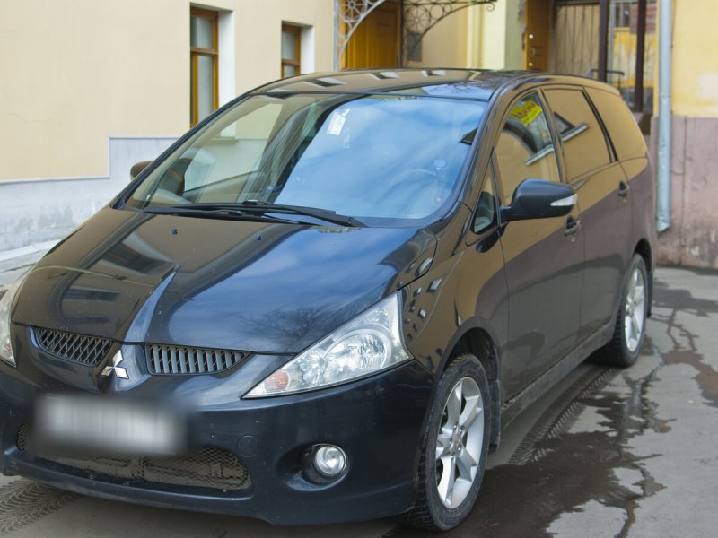 Mitsubishi 2008 минивэн