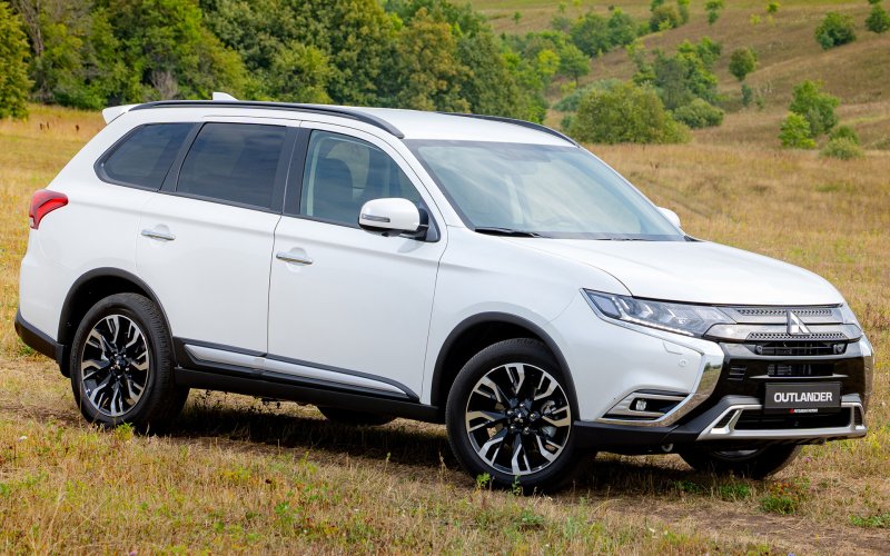 Mitsubishi Outlander 2021