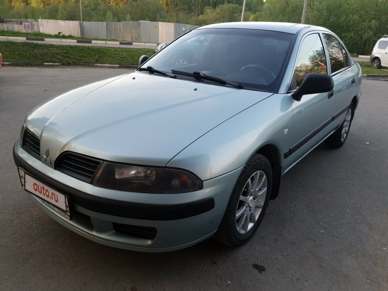 Mitsubishi Carisma 2003 седан