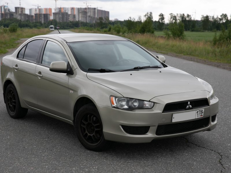 Mitsubishi Outlander XL 2.4 2008