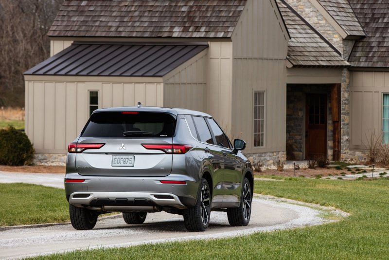 Mitsubishi Outlander 2022