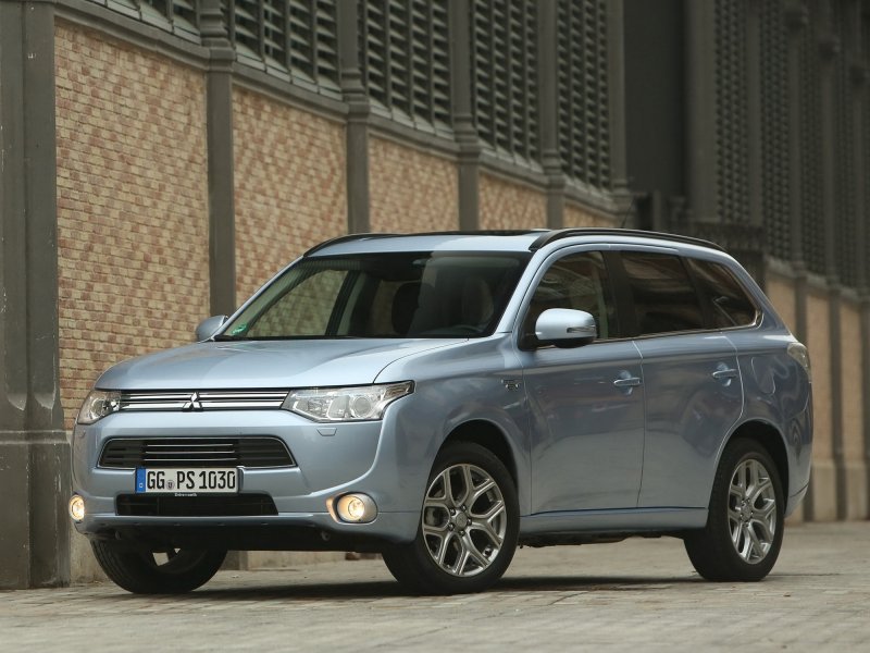 Mitsubishi Outlander II 2012