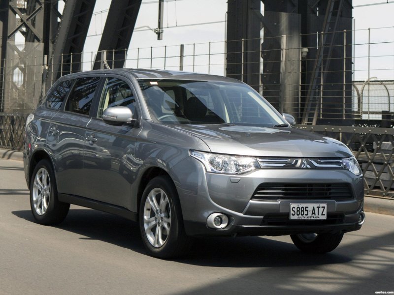 Mitsubishi Outlander 2012