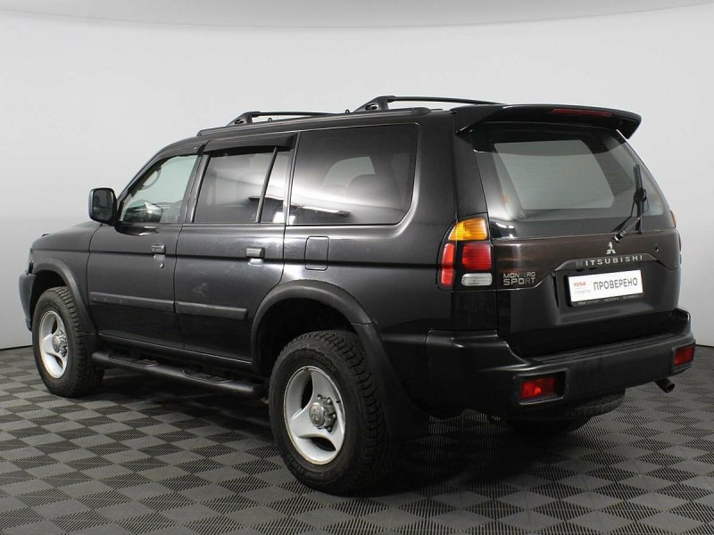 Mitsubishi Pajero 2000