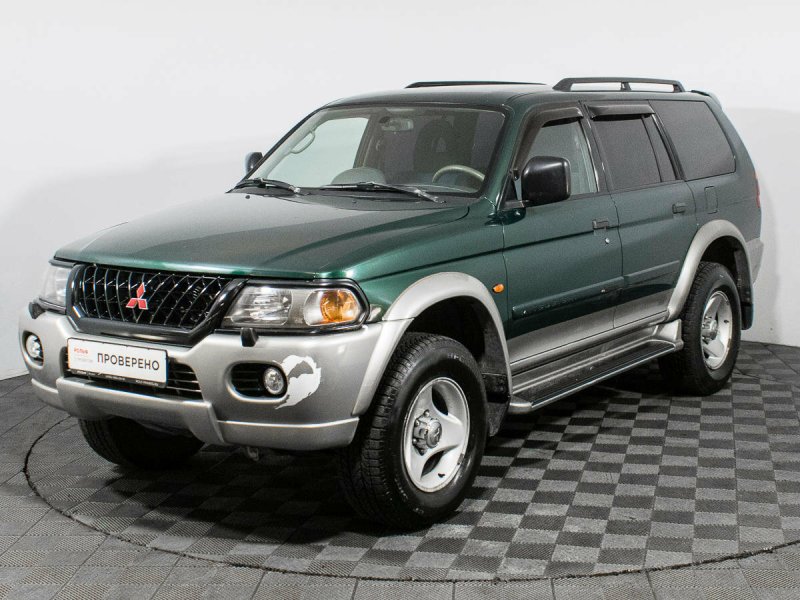 Mitsubishi Pajero 2000