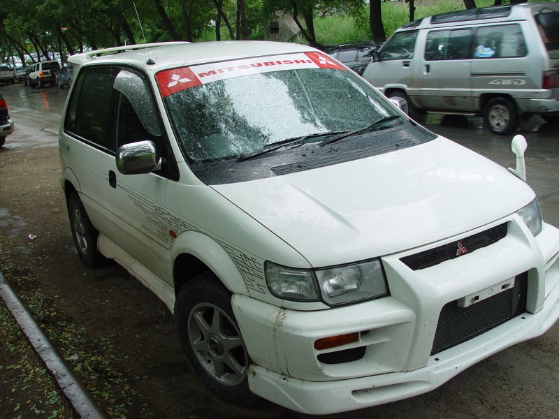 RVR 1997 Mitsubishi RVR