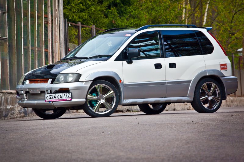 Mitsubishi RVR турбо