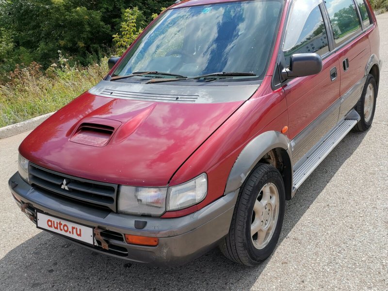 Mitsubishi RVR 1990