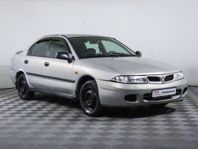 Mitsubishi Carisma i 1995-1999