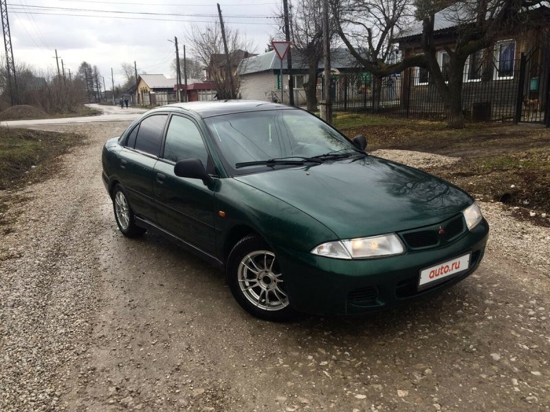 Мицубиси Каризма 1998 лифтбек