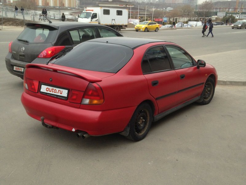 Мицубиси Каризма хэтчбек 1998