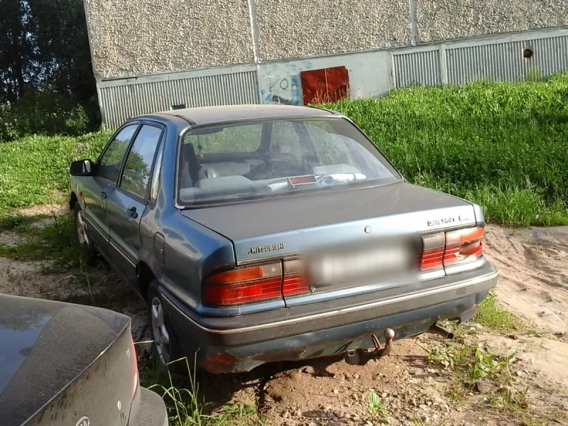 Mitsubishi Galant седан 1988