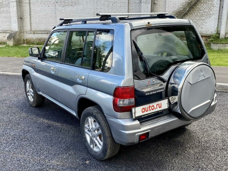 Mitsubishi Pajero Pinin 2