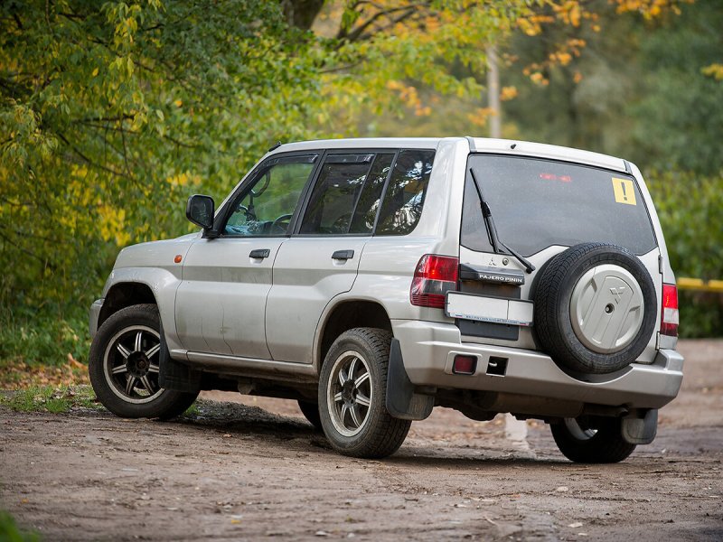 Mitsubishi Pajero Pinin 2003