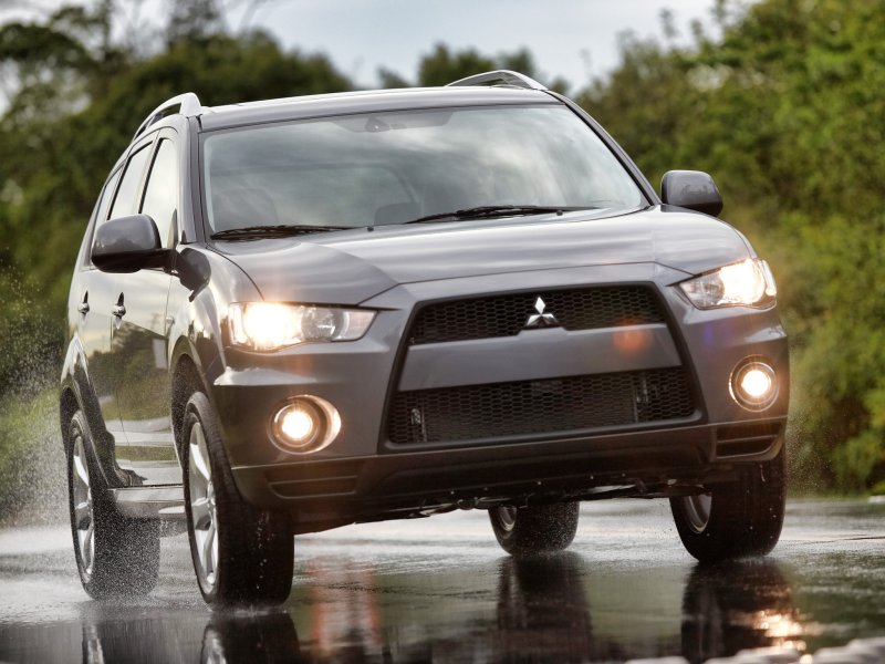 Mitsubishi Outlander XL