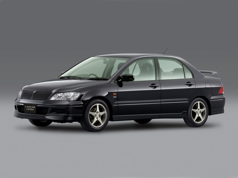 Mitsubishi Lancer Cedia