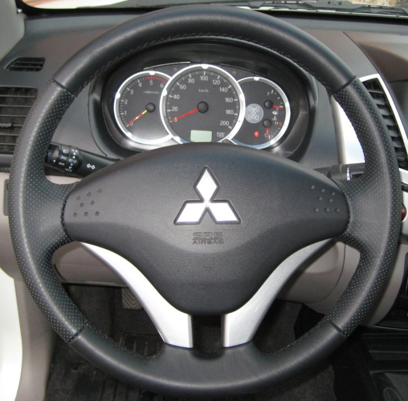 Руль Mitsubishi l200