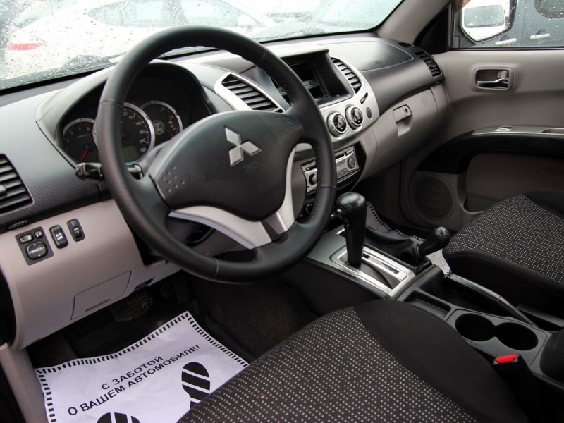L200 Mitsubishi мультируль