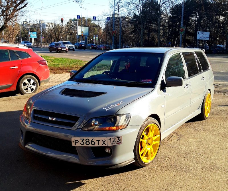 Mitsubishi Lancer 9