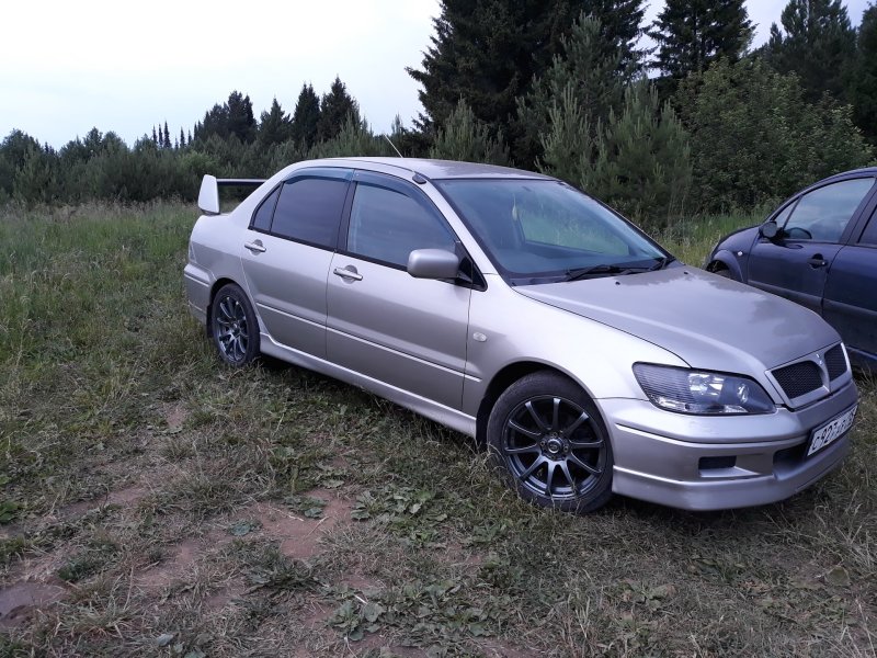 Mitsubishi Lancer Cedia, 2000 год