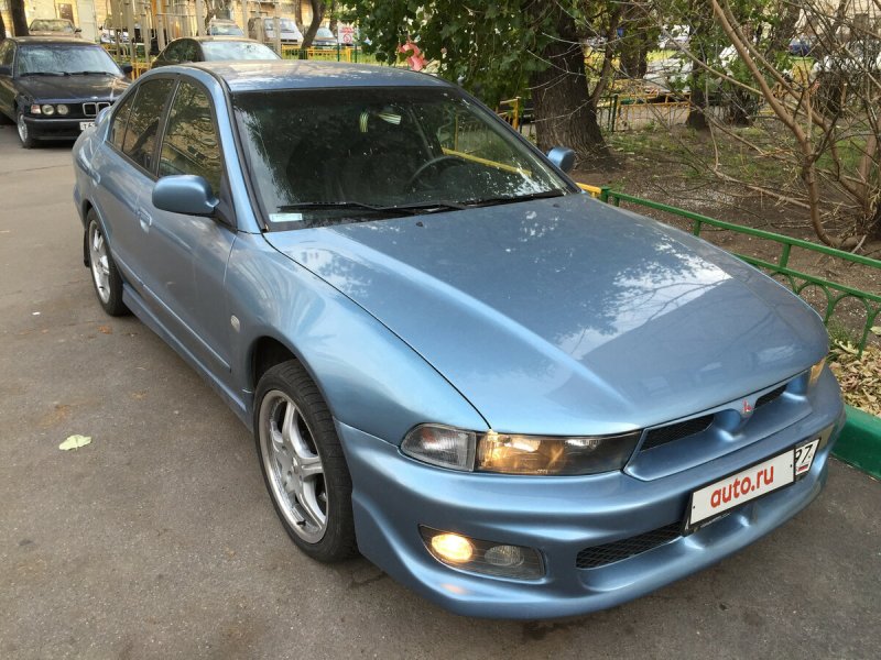 Mitsubishi Галант 2000