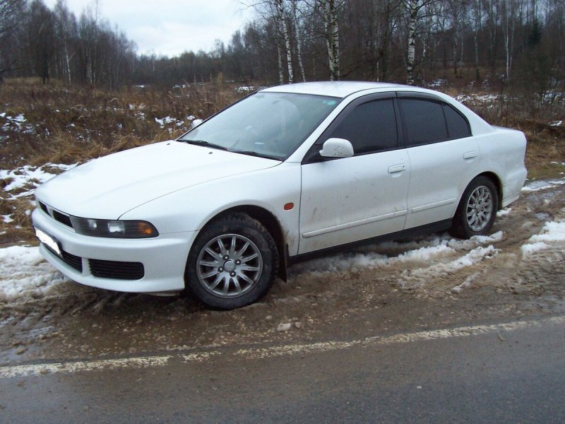 Mitsubishi Galant 2.5 МТ, 1998
