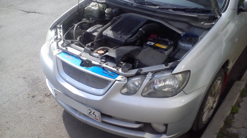 Подкапотка Mitsubishi Carisma 1.6