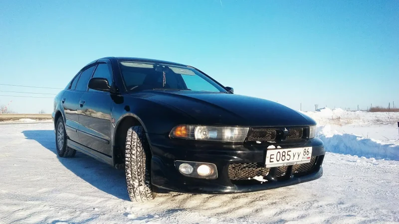 Mitsubishi Galant 8
