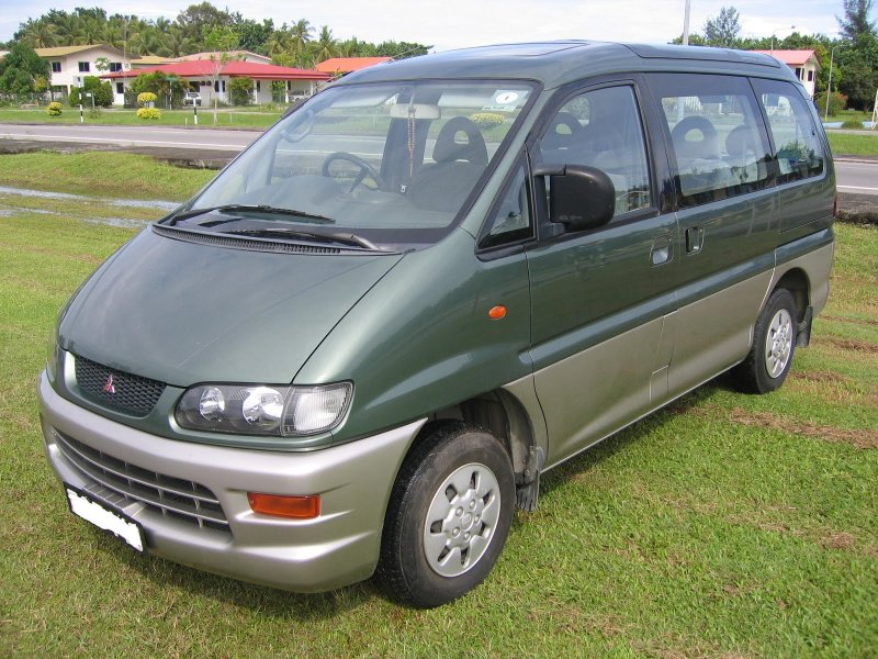 Mitsubishi l400 – минивэн