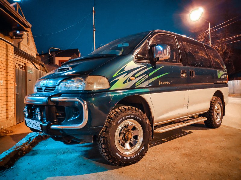 Mitsubishi Delica l400