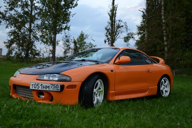 Mitsubishi Eclipse 2