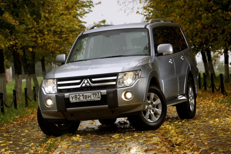 Mitsubishi Pajero v80 2007