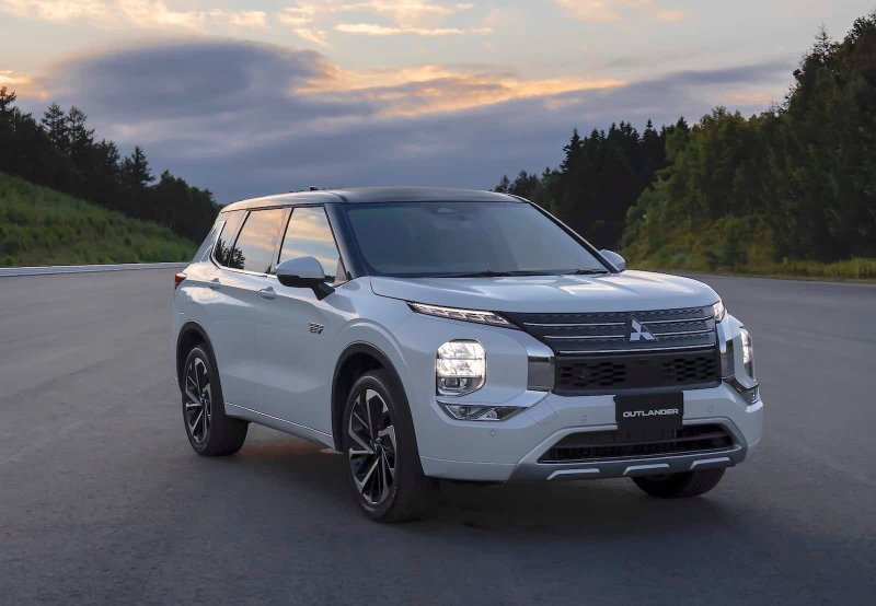 Mitsubishi Outlander PHEV 2022