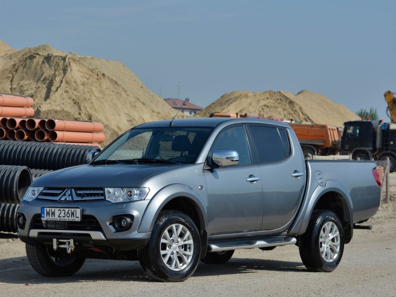 Mitsubishi l200 IV