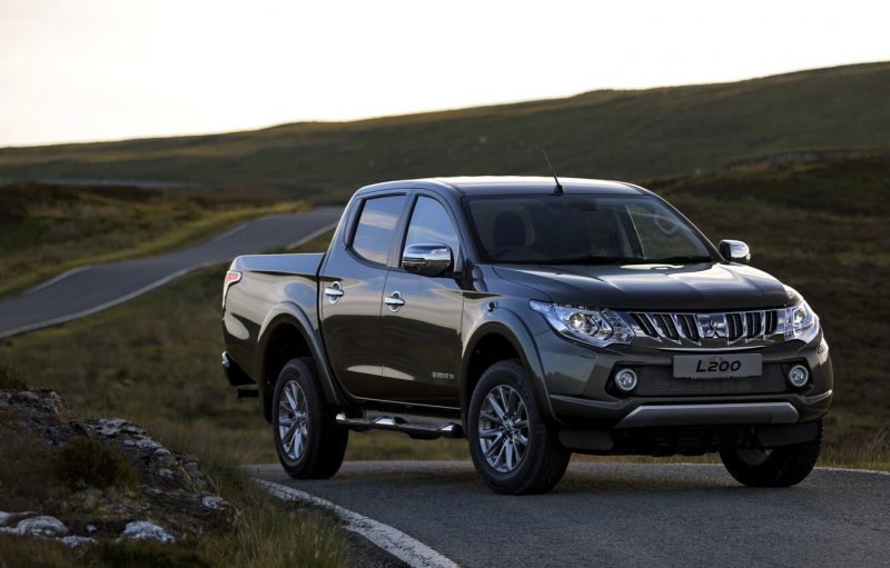 Mitsubishi l200