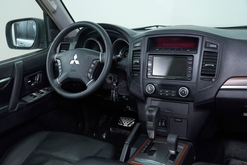 Mitsubishi Pajero IV 2007