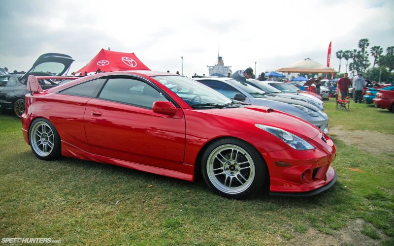Тойота Келика и Мазда rx8