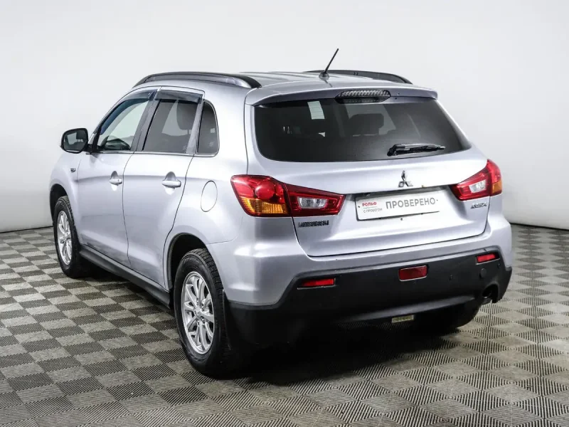 Mitsubishi ASX 2011