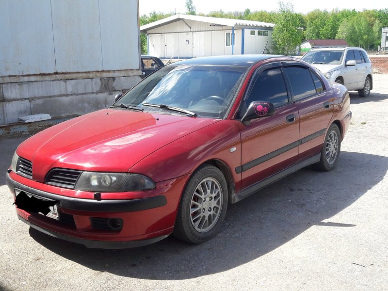Mitsubishi Carisma i