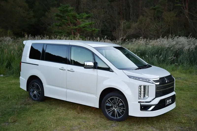 Mitsubishi Delica 2021