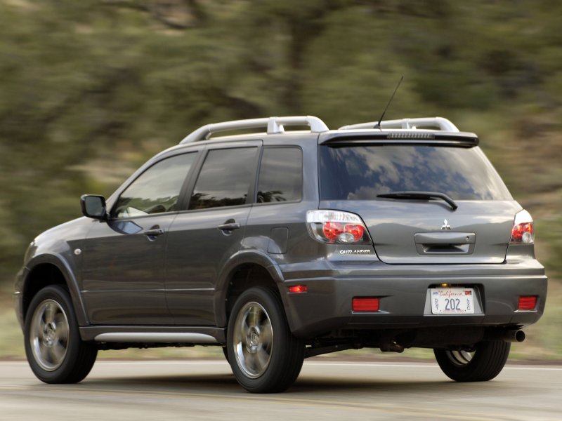 Mitsubishi Outlander 1 r18
