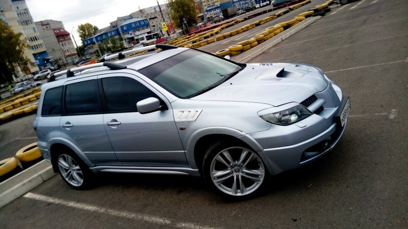 Mitsubishi Outlander Airtrek