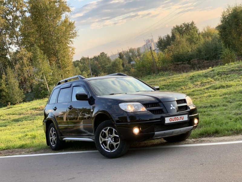 Mitsubishi Outlander 1 турбо