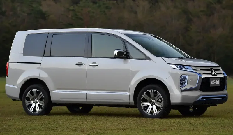 Mitsubishi Delica 2020