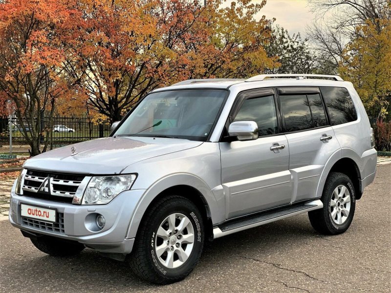 Mitsubishi Pajero 4