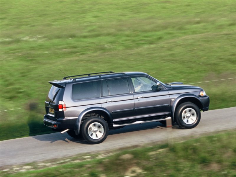Mitsubishi Pajero Sport 2005
