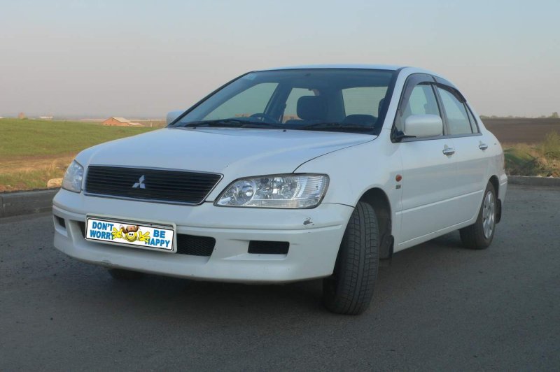 Mitsubishi Lancer Cedia